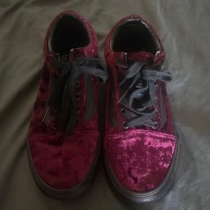 Vans Womens Old Skool Crushed Burgundy Velvet Size 5.5 men/ 7 women